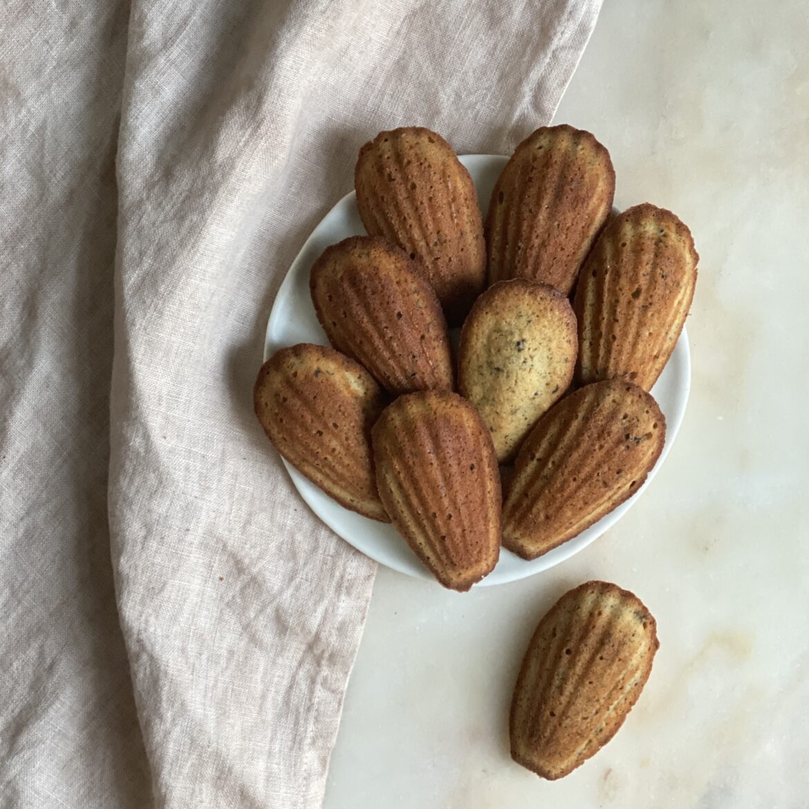 Madeleines-mit-Tee