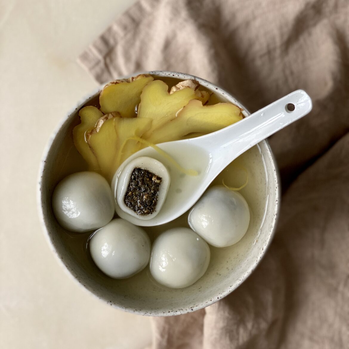 Tang-Yuan-Klebreisbaellchen