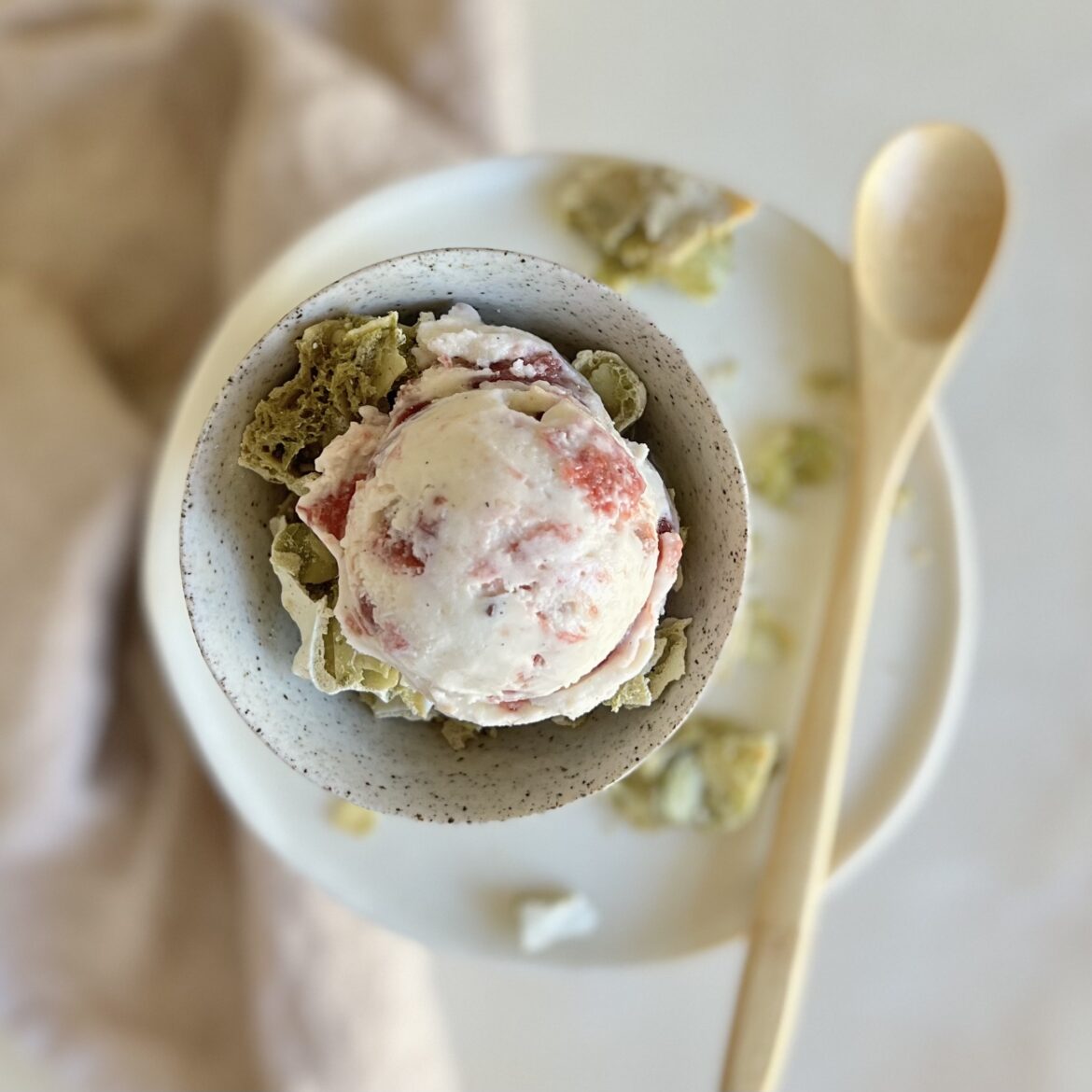 Vanille-Rhabarber-Eis Vanille-Rhabarber-Eis